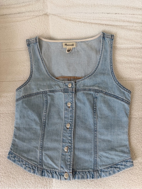 Madewell Tops - Madewell Light Denim Button-Front Crop Vest Size 2